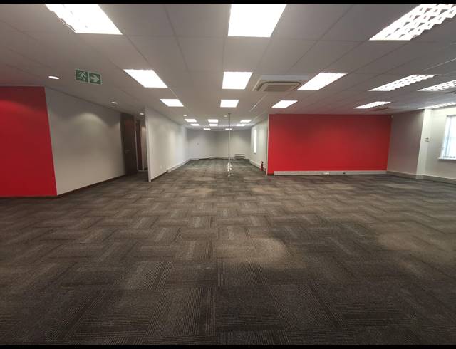 392M² OFFICE TO LET IN TYGER VALLEY